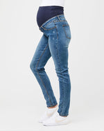 Load image into Gallery viewer, Tyler Classic Slim Leg Jean Blue
